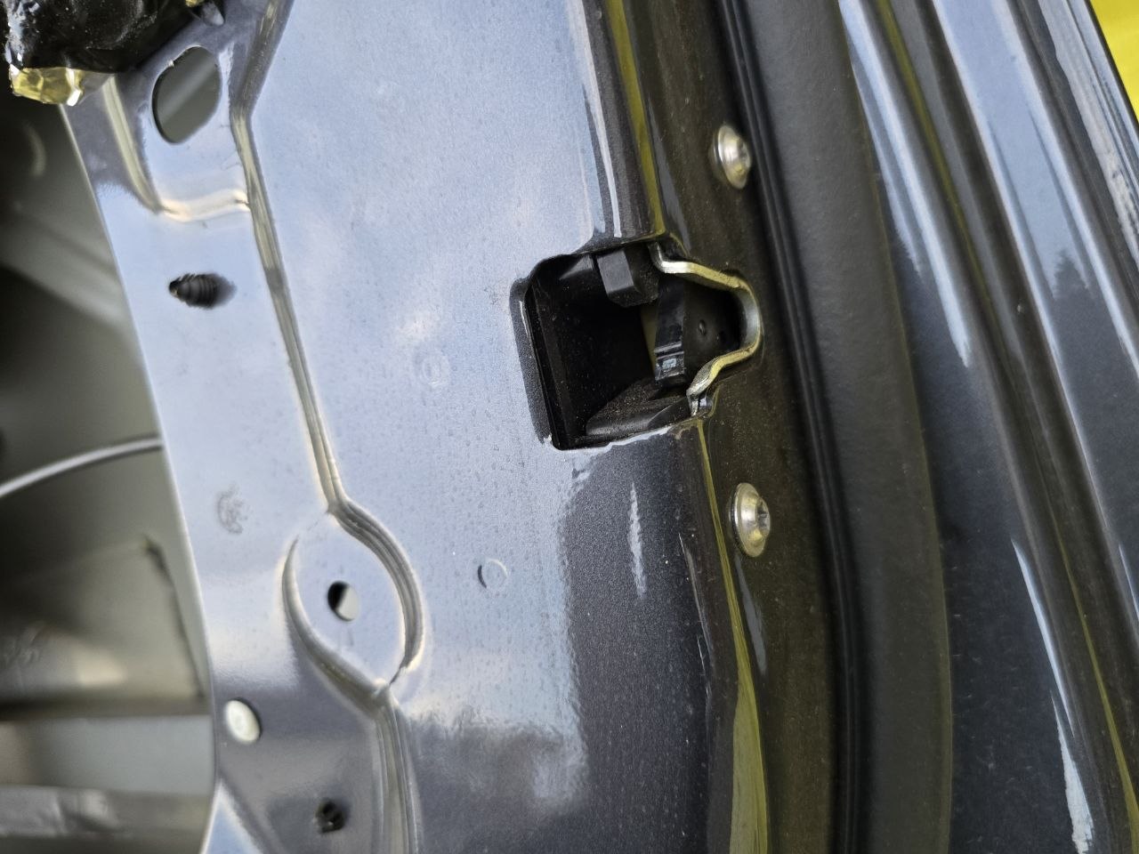 Tesla Model S 2012-2016 Front Right Door (Steel Gray - PMNG) - OEM (used) 6006622-E0-E