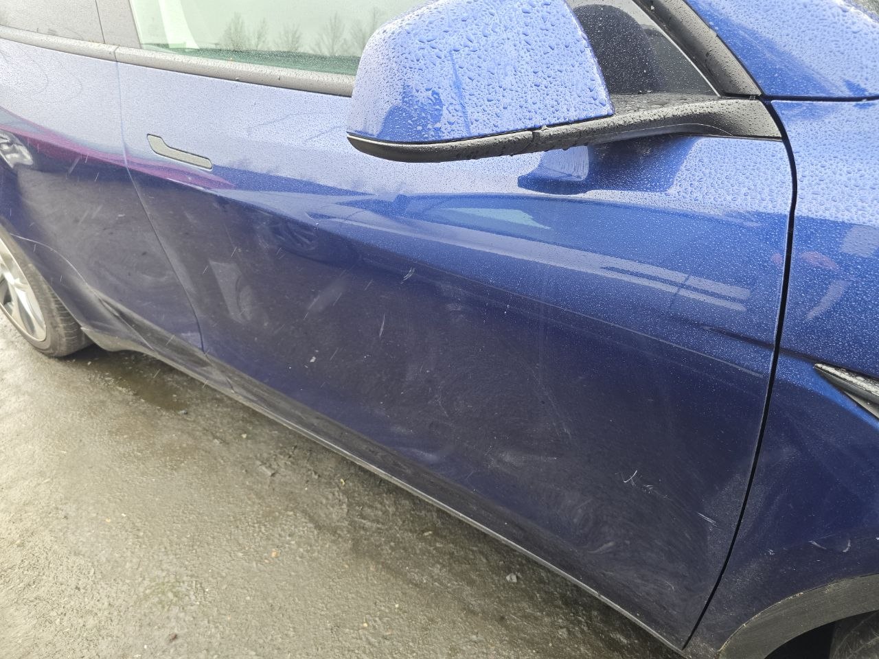 Tesla Model Y 2020-2025 Front Right Door - Full Assembly (Deep Blue Metallic-PPSB) OEM (used) 1501462-E0-A