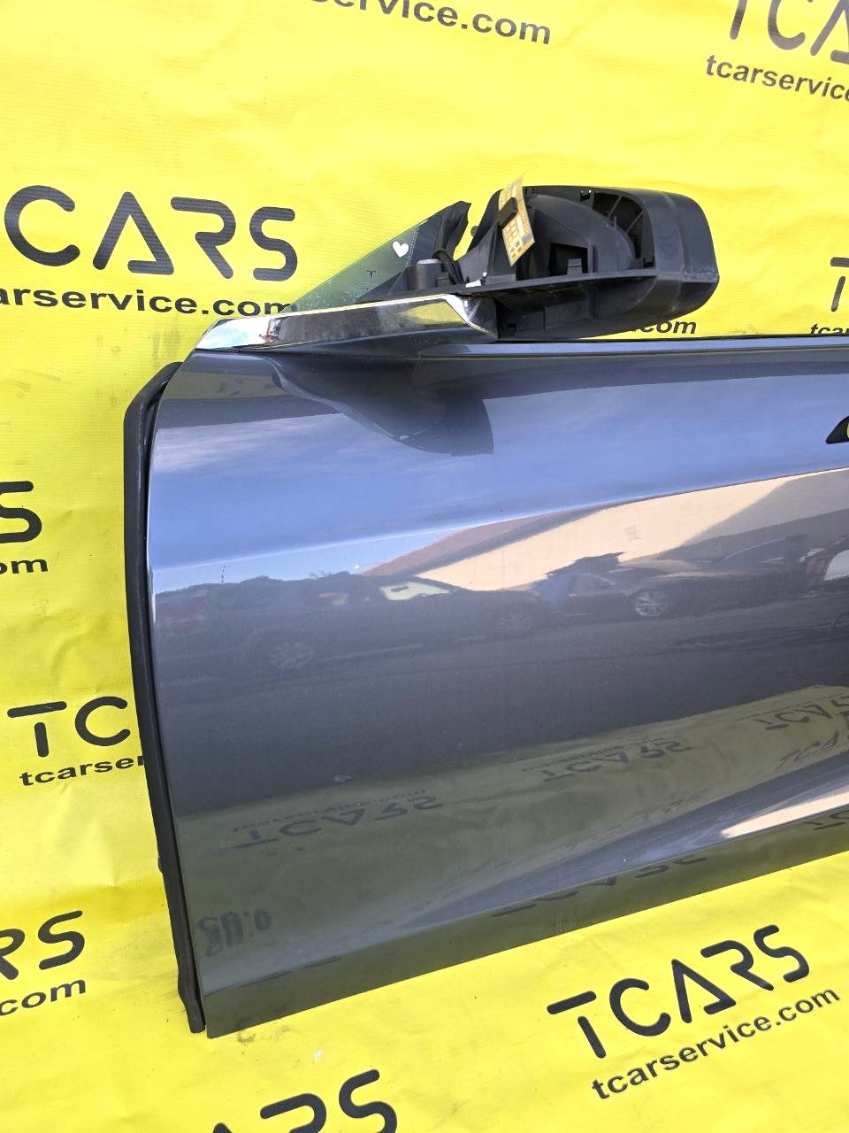 Tesla Model S 2012-2016 Front Left Door (Dolphin Gray - PMTG) - OEM (used) 6006662-E0-E