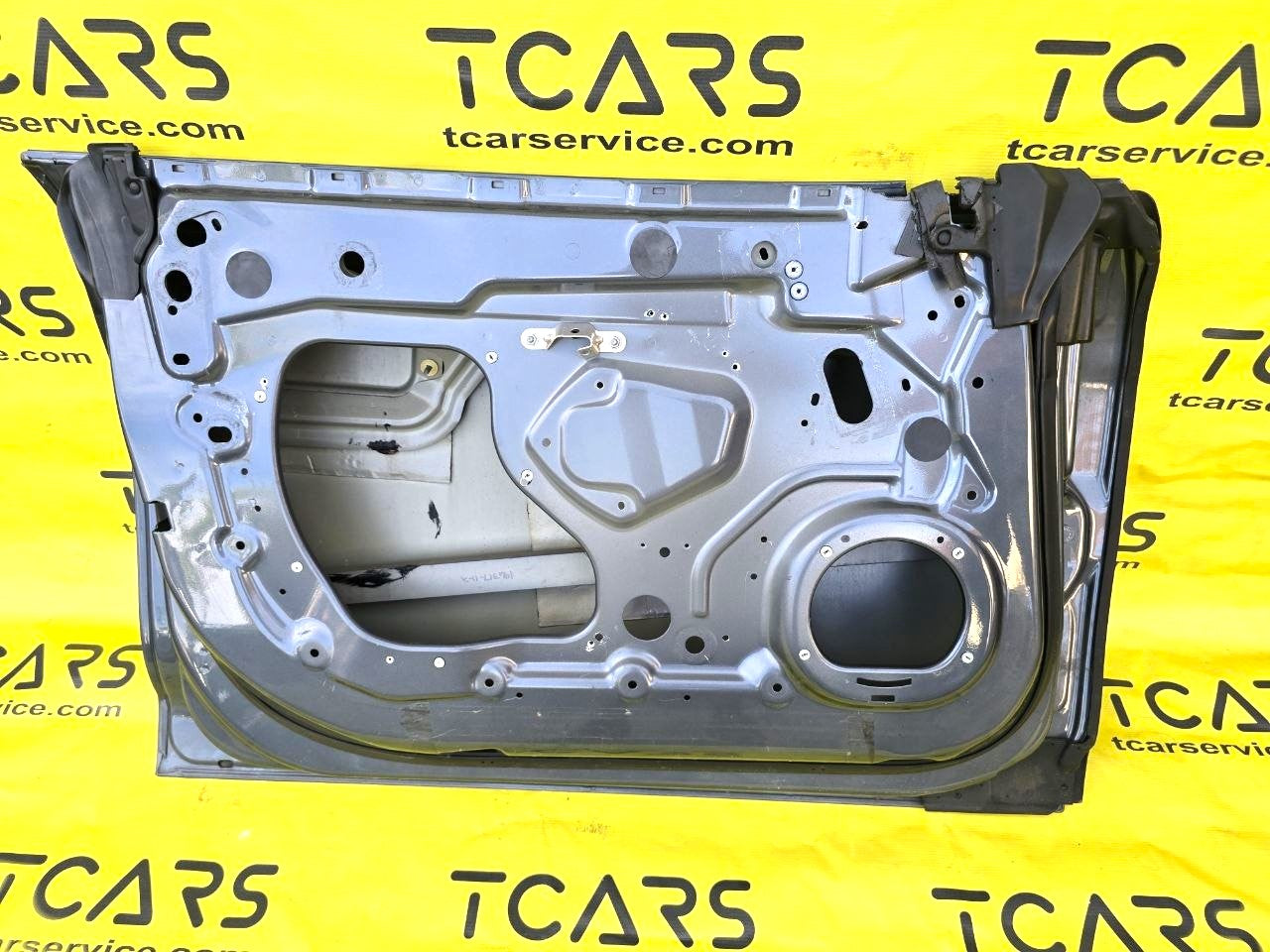 Tesla Model S 2012-2016 Front Left Door (Dolphin Gray - PMTG) - OEM (used) 6006662-E0-E