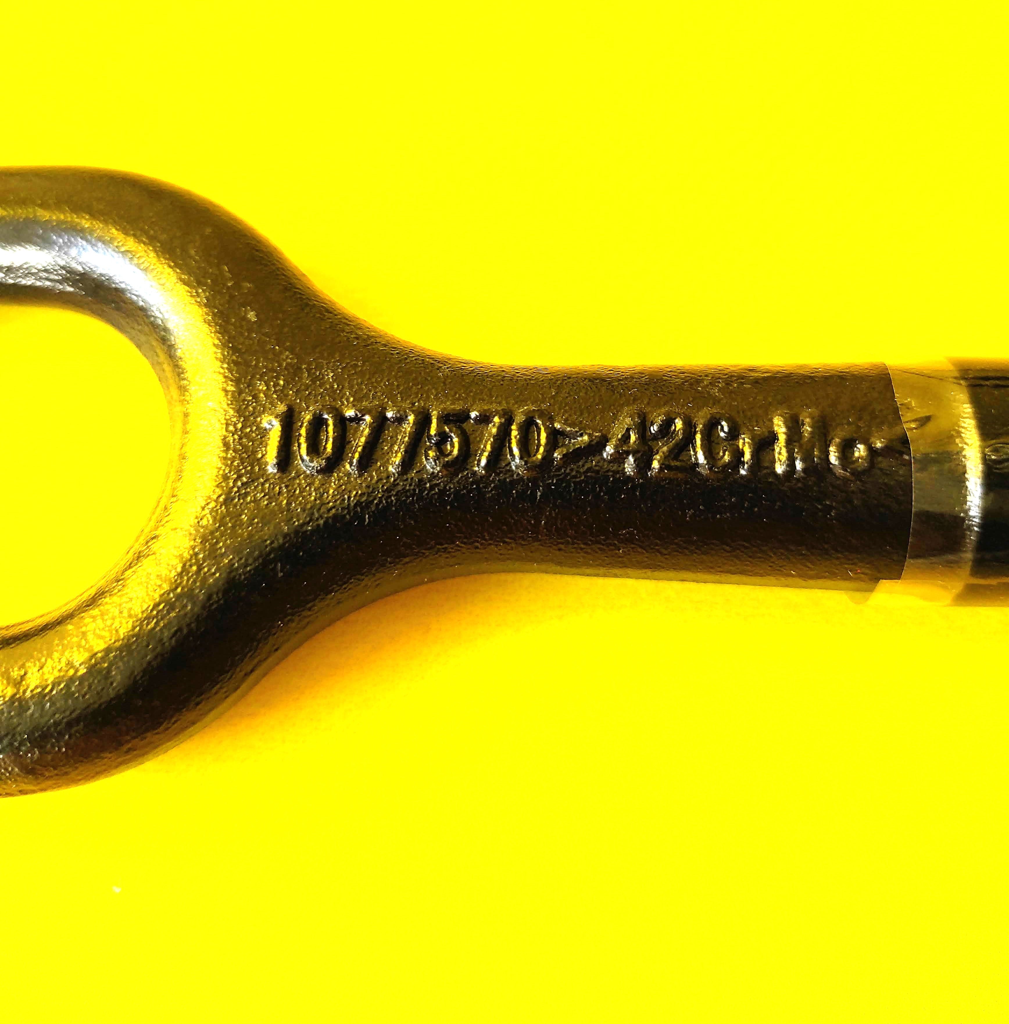 Tesla Model 3 2017-2023, 3 Highland, Y 2020-2025, Y Juniper, S Palladium 2021-2025, X Palladium 2021-2025 Tow Hook OEM (used) 1077570-00-D
