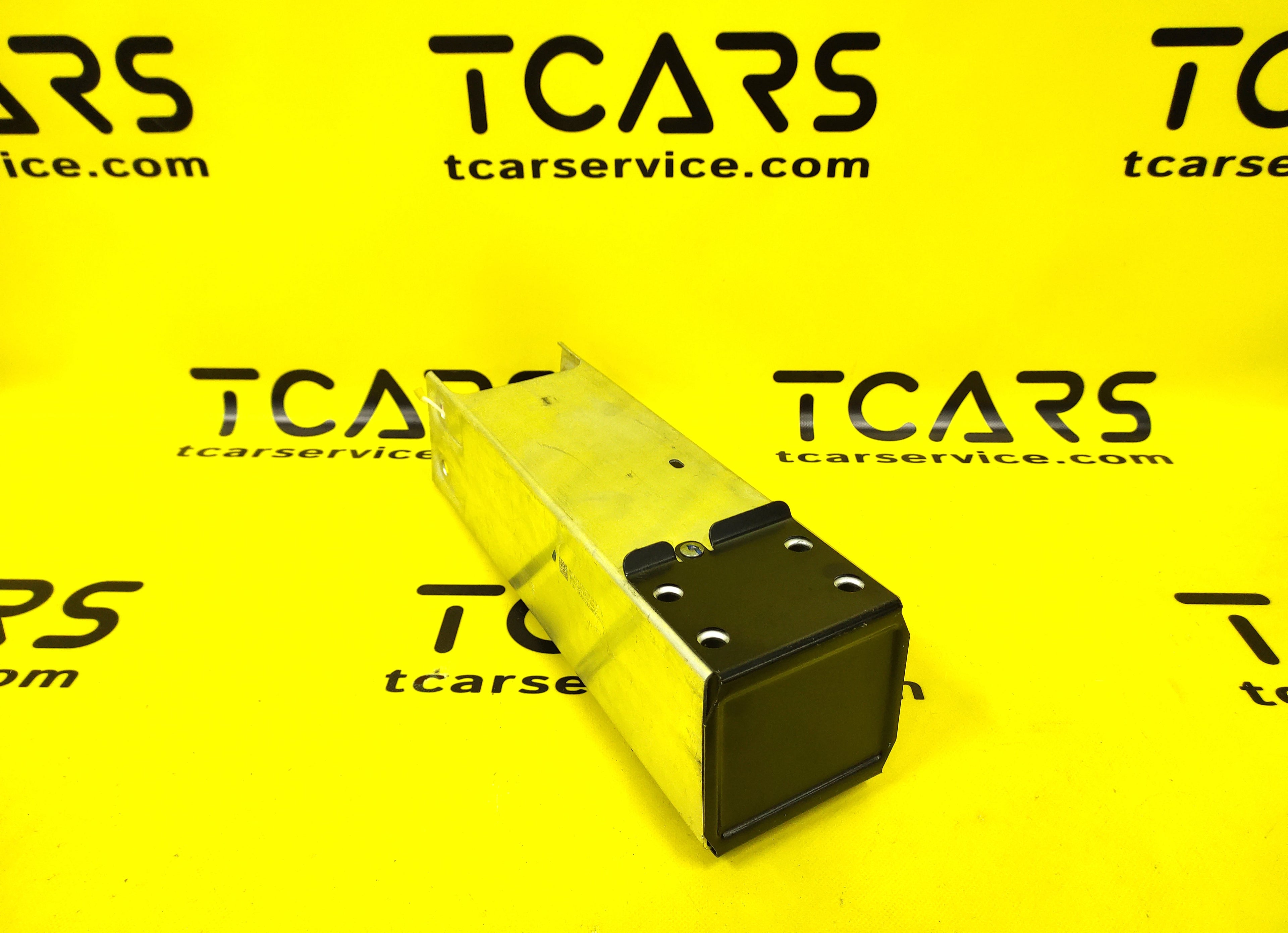 Tesla Model Y 2020-2025, Y Juniper Upper Crush Ankle Catcher Right Side RH OEM (used) 1487462-00-C